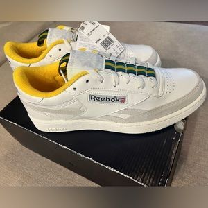 New with tags Reebok club C Revenge Vintage Men’s size 10